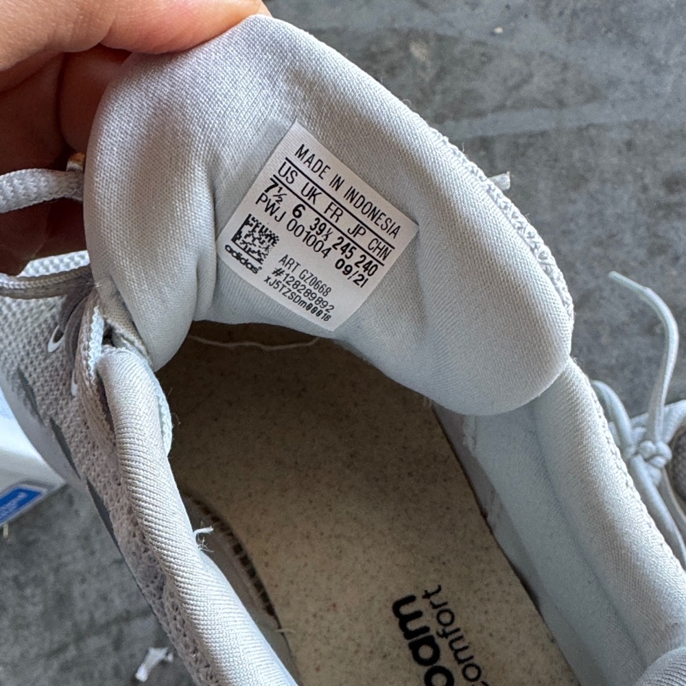 Adidas Gray Comfort Sneakers Cloudfoam - Picture 5 of 5